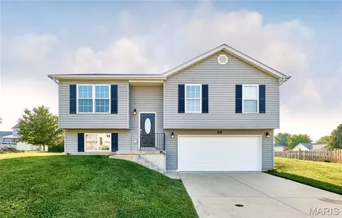 69 Matt Joyce Ct, Warrenton, MO 63383
