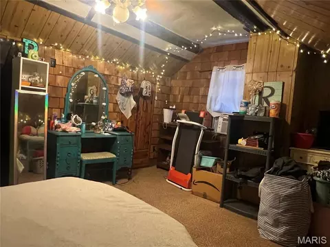 Bedroom - 414 E Wilson Ave, Gillespie, IL 62033 photo 5 of 5