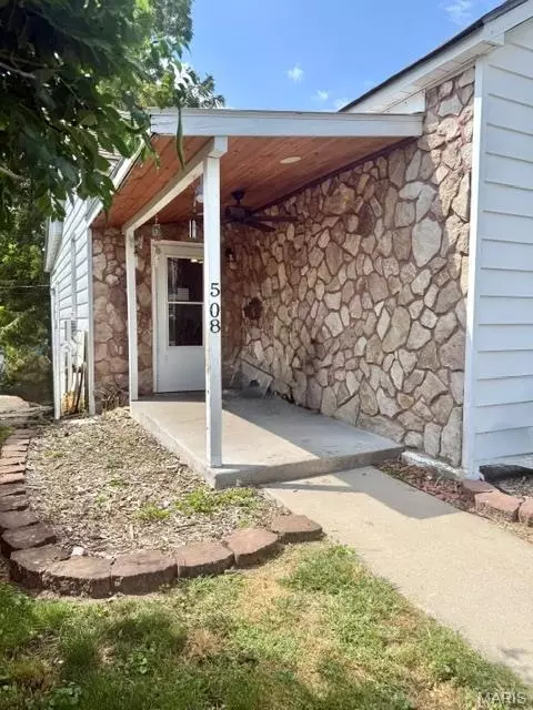 Exterior - 508 S Bradley St, Palmyra, MO 63461 photo 2 of 4
