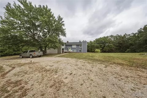Exterior - 11466 Cedar Grove Ln, Rolla, MO 65401 photo 6 of 7