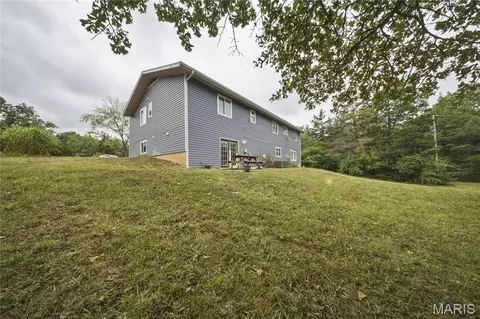 Exterior - 11466 Cedar Grove Ln, Rolla, MO 65401 photo 2 of 7