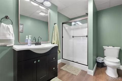 Bath - 1690 Hackberry Dr, Union, MO 63084 photo 8 of 8