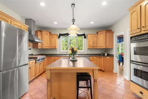 Kitchen - 1690 Hackberry Dr, Union, MO 63084 photo 6 of 6