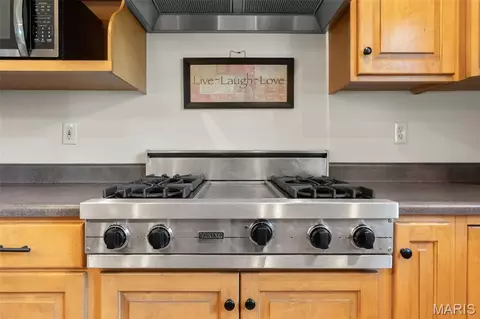 Kitchen - 1690 Hackberry Dr, Union, MO 63084 photo 5 of 6