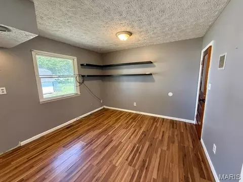 Living - 207 Pine St, Greenfield, IL 62044 photo 5 of 5