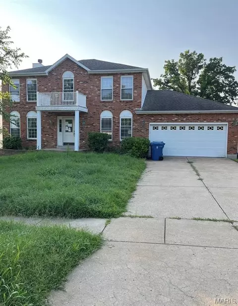 6230 Tesson Park Dr, Hazelwood, MO 63042