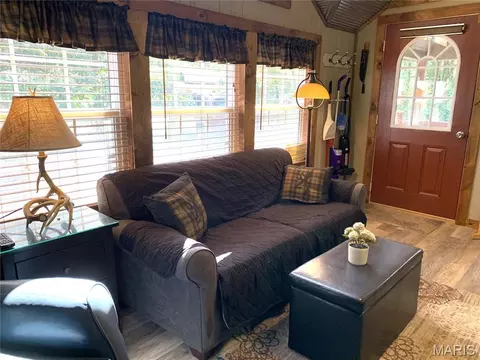 37 Meadow Dr, New Haven, MO 63068 photo 5