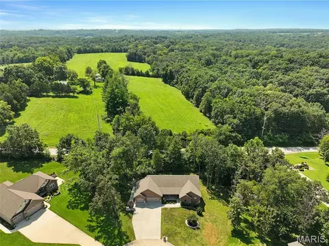 View/Area - 121 Cherry Hills Ct, Washington, MO 63090 photo 4 of 9