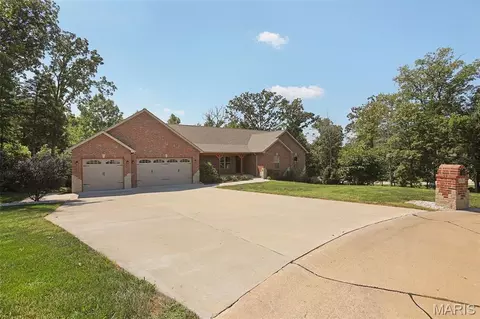 Exterior - 121 Cherry Hills Ct, Washington, MO 63090 photo 2 of 7