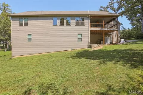 Exterior - 121 Cherry Hills Ct, Washington, MO 63090 photo 6 of 7