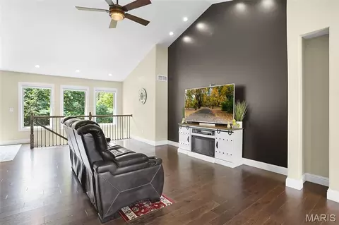 Other - 121 Cherry Hills Ct, Washington, MO 63090 photo 2 of 11