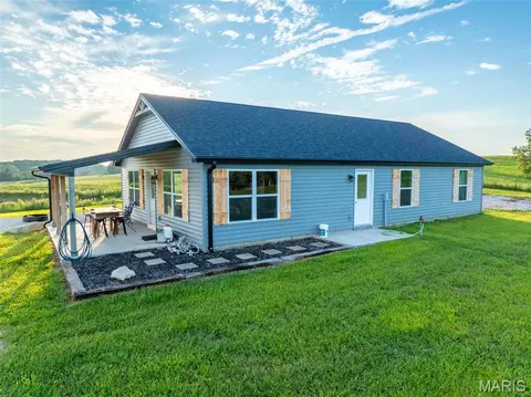 Exterior - 26301 Maple Dr, Bucklin, MO 64631 photo 6 of 10