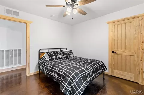 Bedroom - 26301 Maple Dr, Bucklin, MO 64631 photo 3 of 6