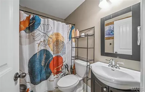 Bath - 4411 Rock Rd, Bourbon, MO 65441 photo 5 of 6
