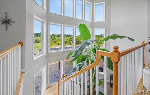 Entry Way - 4411 Rock Rd, Bourbon, MO 65441 photo 4 of 7