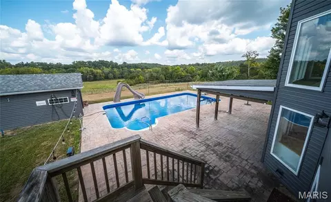 Exterior - 4411 Rock Rd, Bourbon, MO 65441 photo 6 of 11