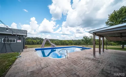 Exterior - 4411 Rock Rd, Bourbon, MO 65441 photo 8 of 11
