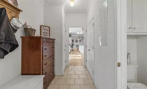Entry Way - 394 Sunset Echo Rd, Union, MO 63084 photo 2 of 4