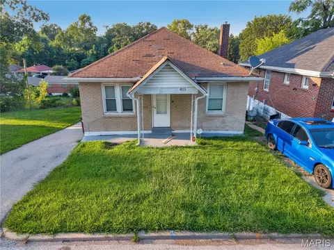 4515 June Ave, Normandy, MO 63121