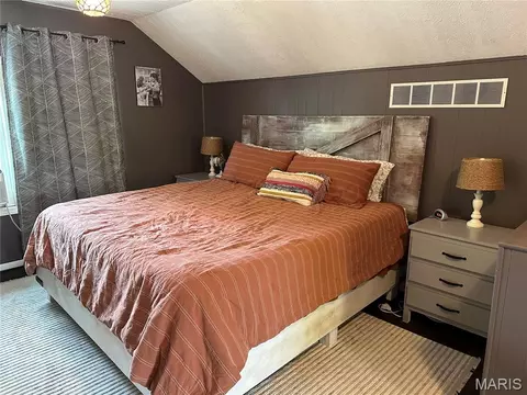 Bedroom - 907 N Sparta St, Steeleville, IL 62288 photo 2 of 3