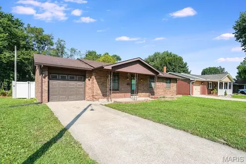3517 Johnson Rd, Granite City, IL 62040