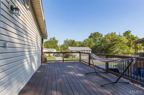 Exterior - 1998 Ridgeway Dr, Arnold, MO 63010 photo 3 of 9