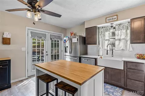 Kitchen - 1998 Ridgeway Dr, Arnold, MO 63010 photo 1 of 4