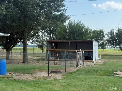 Exterior - 620 Dock St, Rector, AR 72461 photo 10 of 11