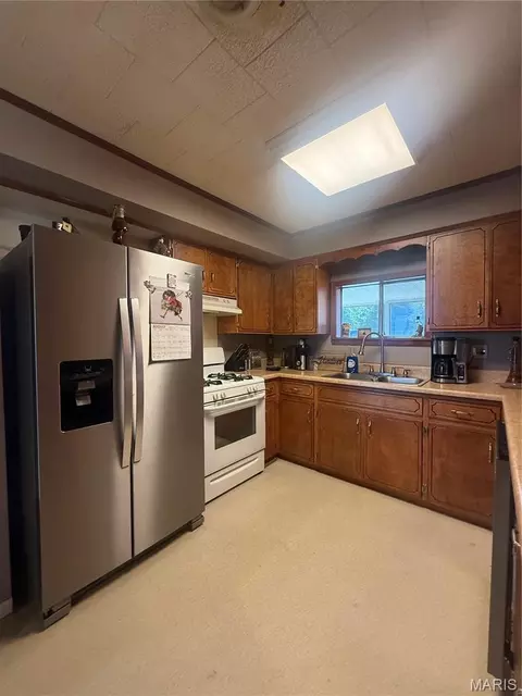 Kitchen - 620 Dock St, Rector, AR 72461 photo 2 of 2