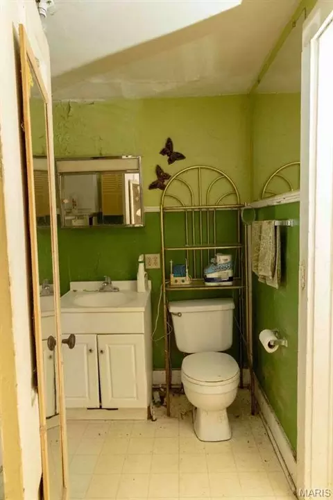 Bath - 307 N Jackson St, Kennett, MO 63857 photo 1 of 2