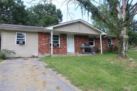 1106 Breezie Ln, Cape Girardeau, MO 63701