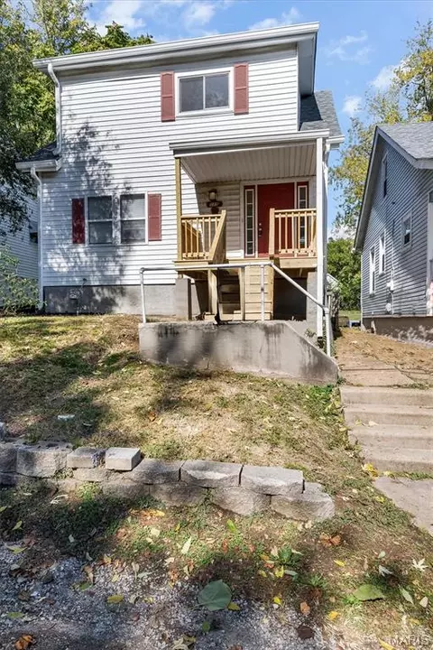 115 W Etta Ave, Saint Louis, MO 63125