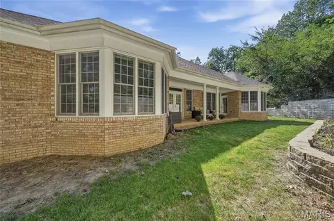 Exterior - 1 Wedgewood Dr, Union, MO 63084 photo 2 of 10