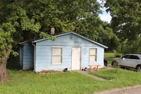 1528 N Water St, Cape Girardeau, MO 63701