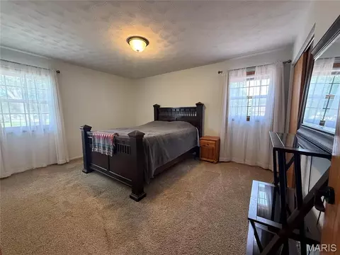 Bedroom - 806 Charles Ct, Steeleville, IL 62288 photo 1 of 3