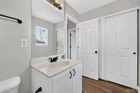 Bath - 222 Centerfield Dr, O'fallon, MO 63366 photo 2 of 3