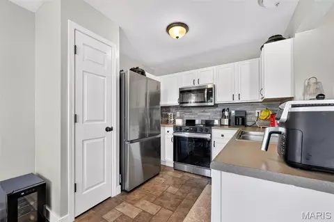 Kitchen - 222 Centerfield Dr, O'fallon, MO 63366 photo 1 of 2
