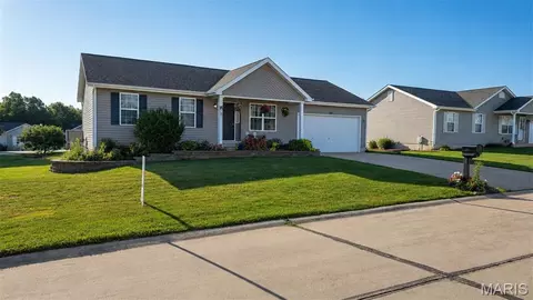 214 Naomi Dr, Truesdale, MO 63380