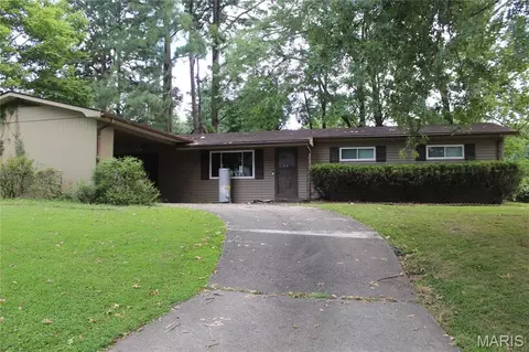 1715 Forest View St, Cape Girardeau, MO 63701