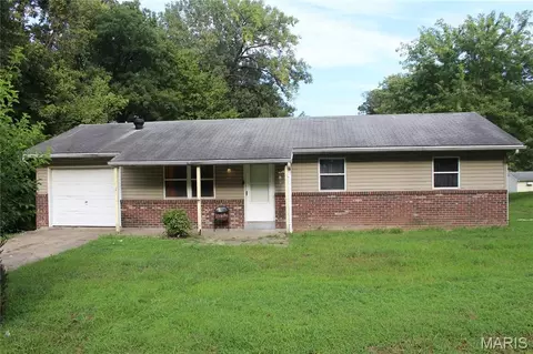 1726 N Main St, Cape Girardeau, MO 63701