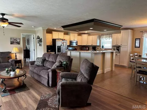 Kitchen - 16058 County Road 431, Dexter, MO 63841 photo 1 of 3