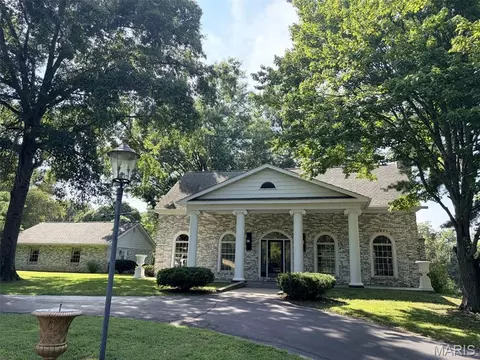 13515 Bluff Hill Acres, Marthasville, MO 63357