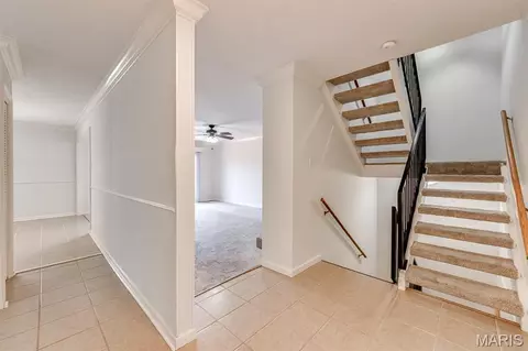 Entry Way - 230 Braeshire Dr #E, Ballwin, MO 63021 photo 2 of 2