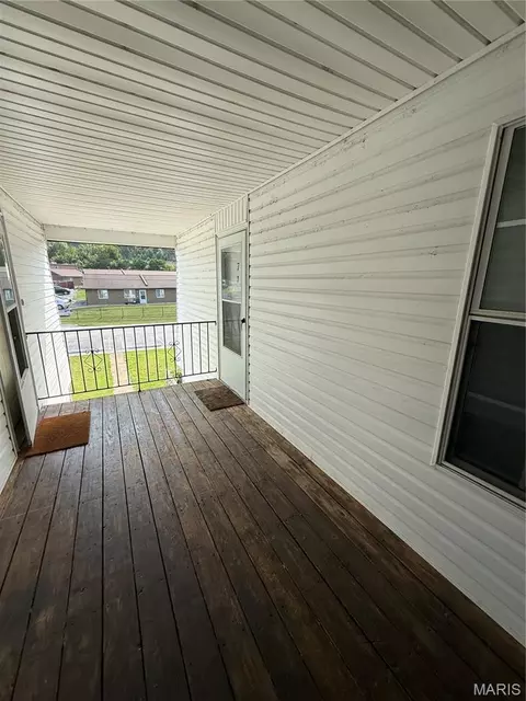 Exterior - 509 N Monroe St #7, Pacific, MO 63069 photo 1 of 2