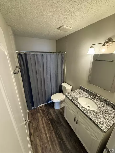 Bath - 509 N Monroe St #7, Pacific, MO 63069 photo 2 of 2