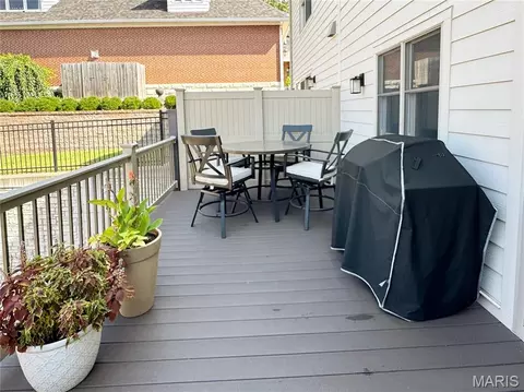 Exterior - 105 E Main St, Washington, MO 63090 photo 5 of 6