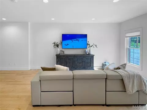 Living - 105 E Main St, Washington, MO 63090 photo 5 of 5