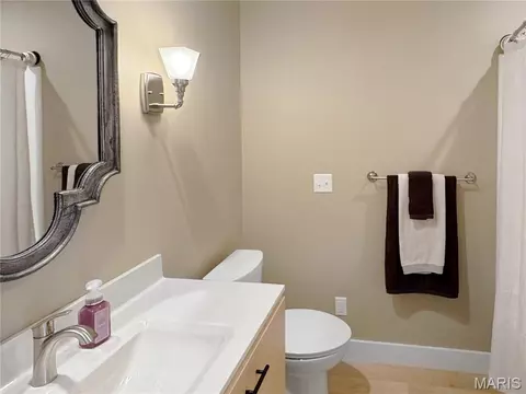 Bath - 105 E Main St, Washington, MO 63090 photo 6 of 7