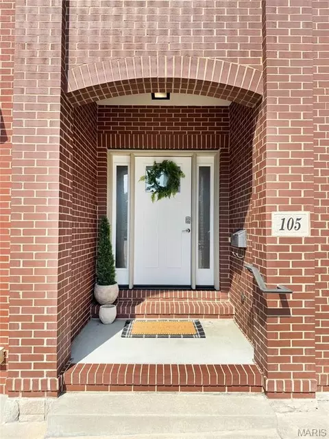 Exterior - 105 E Main St, Washington, MO 63090 photo 3 of 6