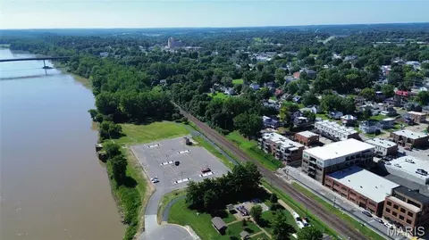 View/Area - 105 E Main St, Washington, MO 63090 photo 3 of 3